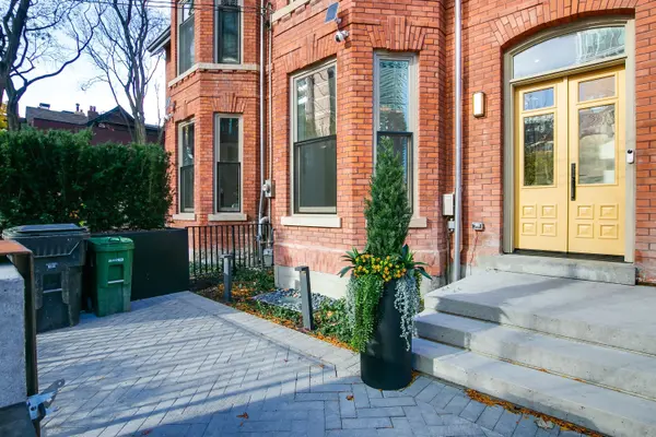 9 Gloucester ST, Toronto C08, ON M4Y 1L8