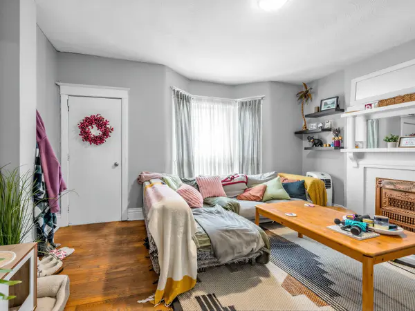 542 Crawford ST, Toronto C01, ON M6G 3J8