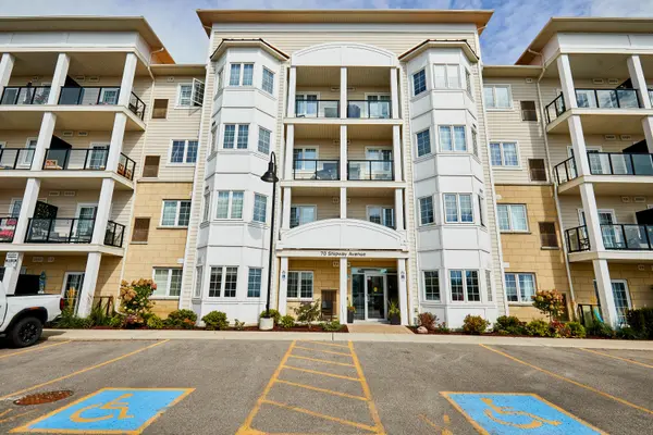 70 Shipway AVE #101, Clarington, ON L1B 0V7