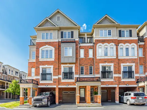 38 Glenstal PATH, Oshawa, ON L1L 0L2