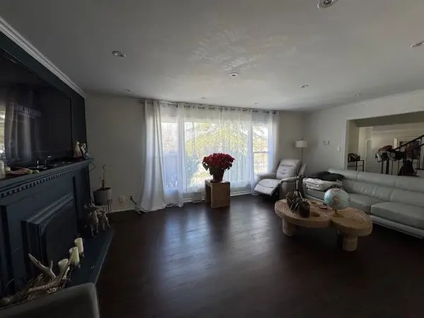 39 Milne LN, East Gwillimbury, ON L0G 1R0