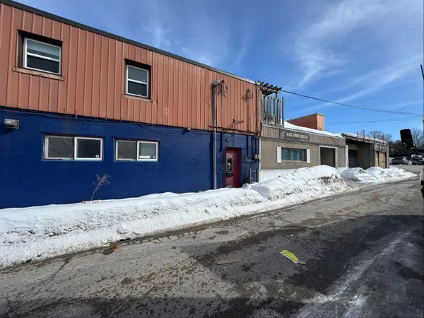 479 Hugel AVE #4, Midland, ON L4R 3T4