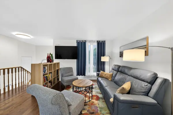 168 Hurst DR, Barrie, ON L4N 8P6