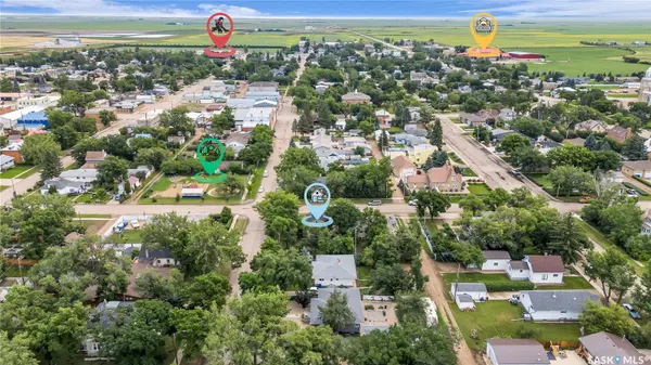 200 3rd AVENUE W, Gravelbourg, SK S0H 1X0