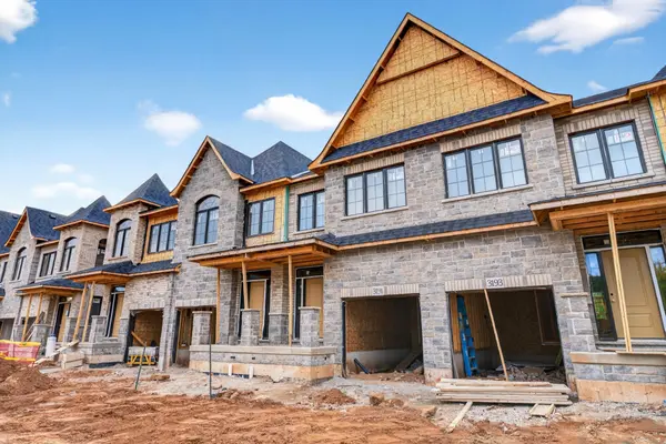 600 Maplehill DR #9, Burlington, ON L7N 2W3