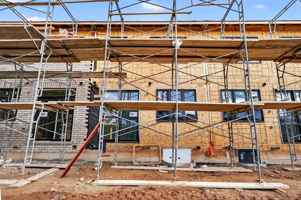 600 Maplehill DR #9, Burlington, ON L7N 2W3