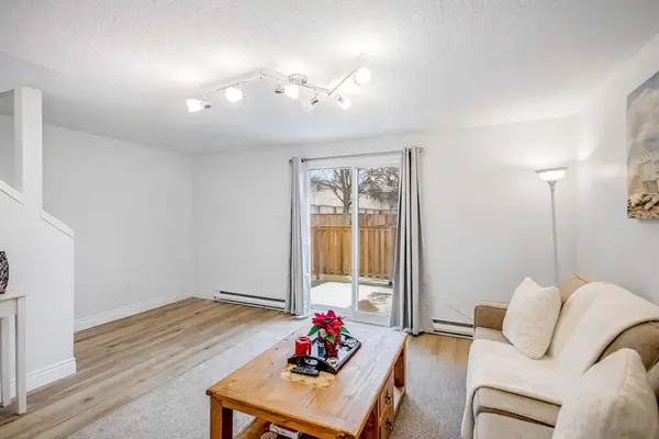 494 Grey ST #16, Brantford, ON N3S 7S6