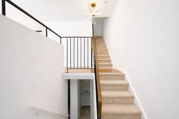 11C Sonnet CRES, Bells Corners And South To Fallowfield, ON K2H 8W8