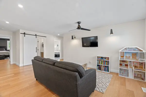 94 Mill Pond CRES, Thames Centre, ON N0L 1G2