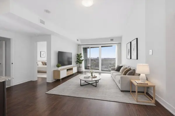 40 Nepean ST #1306, Ottawa Centre, ON K2P 0X5