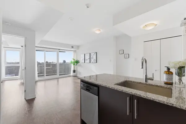 40 Nepean ST #1306, Ottawa Centre, ON K2P 0X5