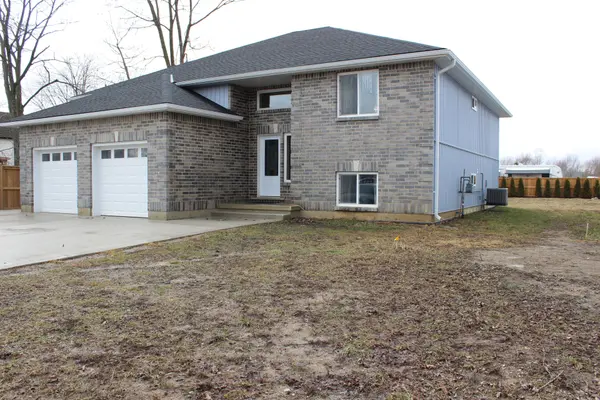 2609 Oil Heritage RD, Oil Springs, ON N0N 1P0