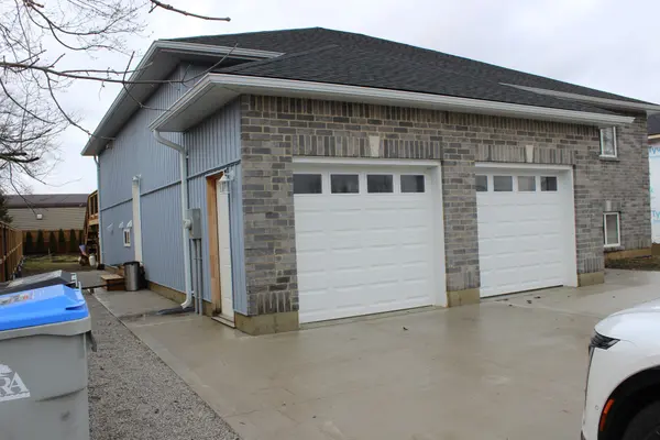 2609 Oil Heritage RD, Oil Springs, ON N0N 1P0