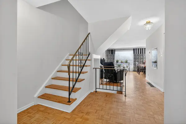300 Stone Quarry Private S, Overbrook - Castleheights And Area, ON K1K 3Y2