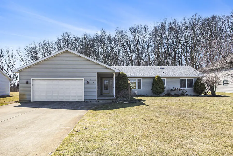 437 Kenaston DR, Kinderhook Twp, MI 49036