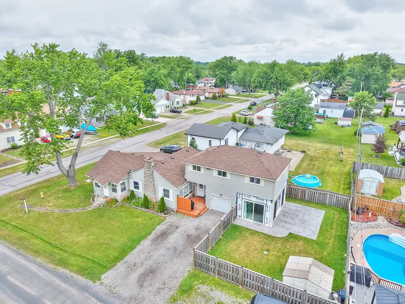 1444 Lakehurst AVE, Fort Erie, ON L2A 3A3