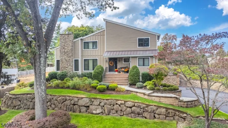 3 Harding Ave, North Caldwell Boro, NJ 07006