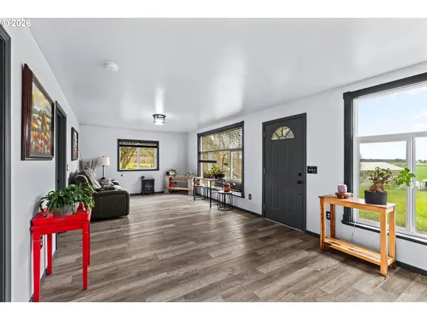 93313 WESTPOINT RD, Harrisburg, OR 97446