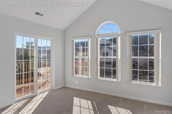 3927 Cornerstone DR, Canton Charter Township, MI 48188