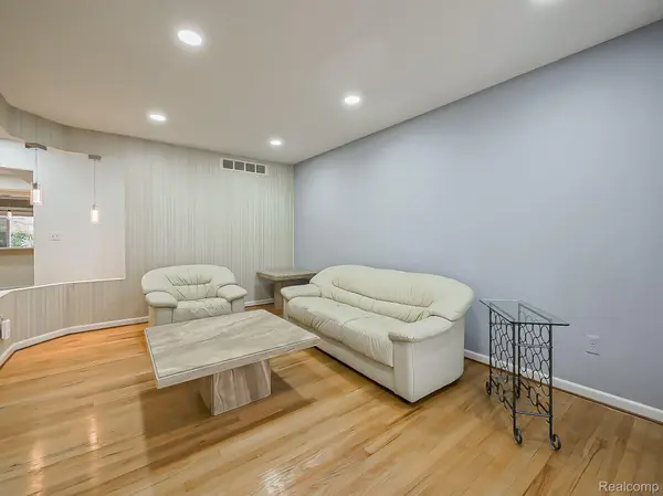 36268 Jeffrey DR, Sterling Heights, MI 48310