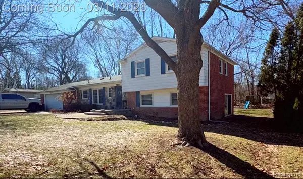 2740 Alveston DR, Bloomfield Hills, MI 48304