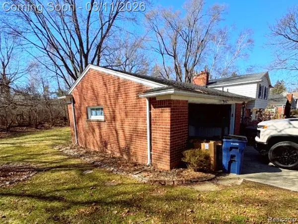 2740 Alveston DR, Bloomfield Hills, MI 48304