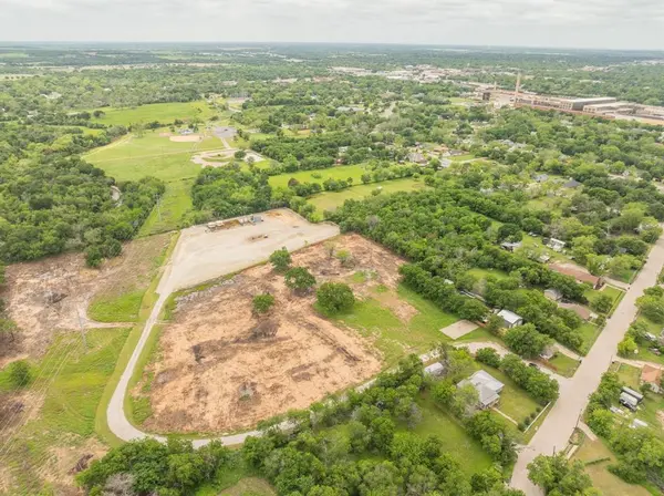 622 Mansfield Road, Cleburne, TX 76031