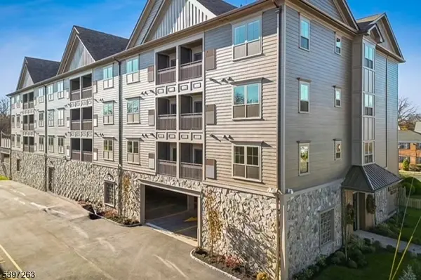 106 Montgomery St, Bloomfield Twp., NJ 07003