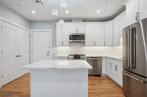 106 Montgomery St, Bloomfield Twp., NJ 07003