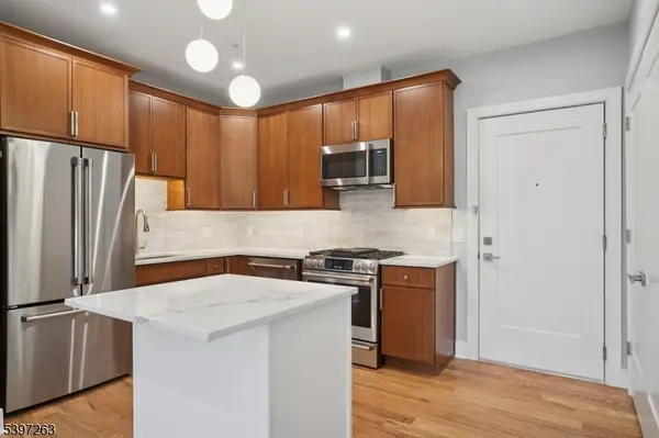 106 Montgomery St, Bloomfield Twp., NJ 07003