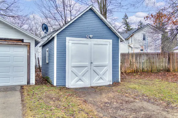 1019 Woodbridge ST, Jackson City, MI 49203