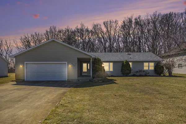 437 Kenaston DR, Kinderhook Twp, MI 49036