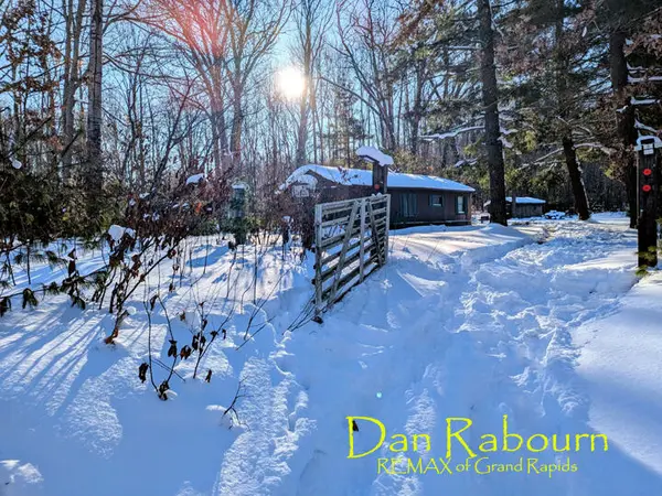 5263 E 8 Mile RD, Newkirk Twp, MI 49656