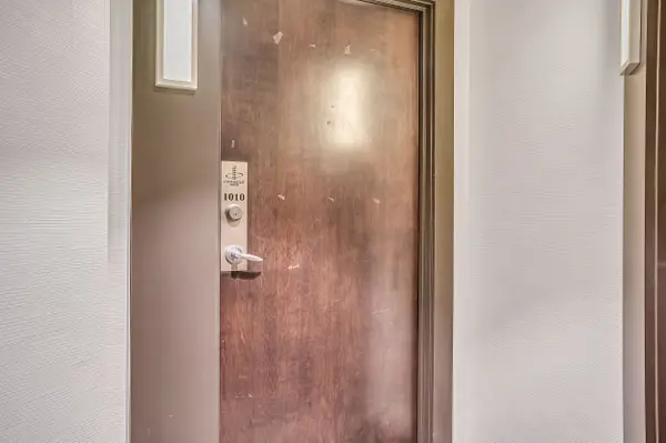 12 Yonge ST #1010, Toronto C01, ON M5E 1Z9