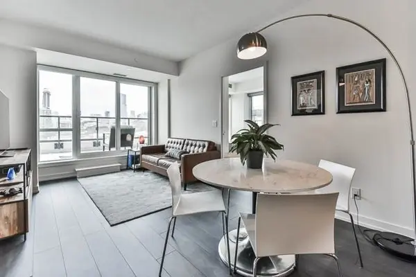 200 Sackville ST #808, Toronto C08, ON M5A 0B9