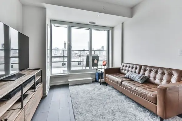 200 Sackville ST #808, Toronto C08, ON M5A 0B9