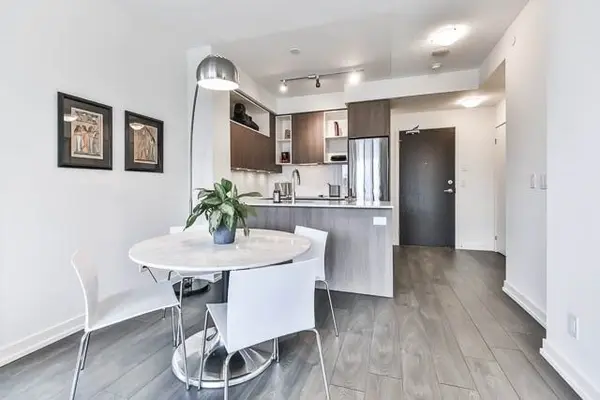 200 Sackville ST #808, Toronto C08, ON M5A 0B9