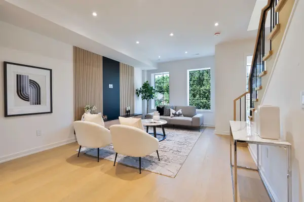 53 Alameda AVE, Toronto C03, ON M6C 3W3