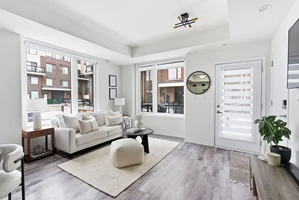 1460 Whites RD #401, Pickering, ON L1V 0E8