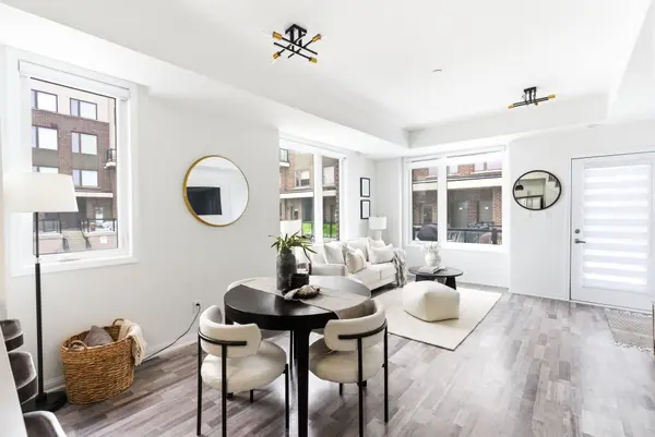 1460 Whites RD #401, Pickering, ON L1V 0E8