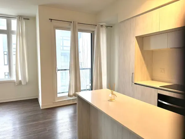 2 Steckley House LN #924, Richmond Hill, ON L4S 0N4