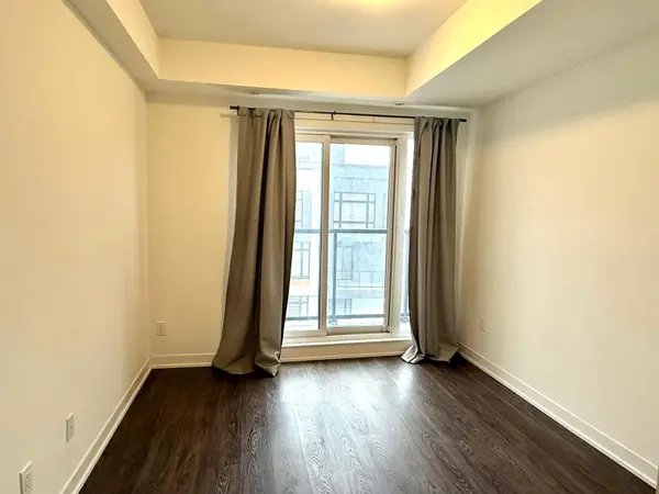 2 Steckley House LN #924, Richmond Hill, ON L4S 0N4