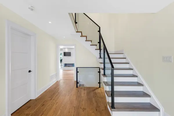 17 Chamberlain CT, King, ON L0G 1N0