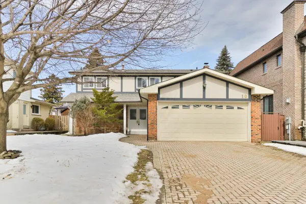10 Liebeck CRES,  Markham,  ON L3R 1Y5