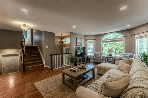 239 Simcoe ST,  Clearview,  ON L0M 1S0