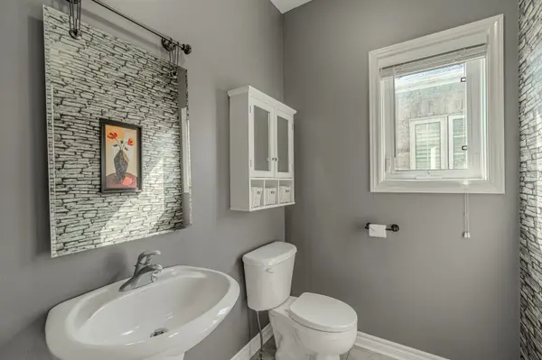 86 Penvill TRL, Barrie, ON L4N 5C5