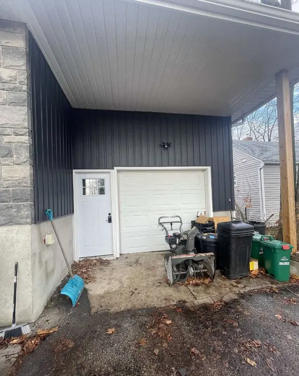 56 Olive CRES, Orillia, ON L3V 1G1