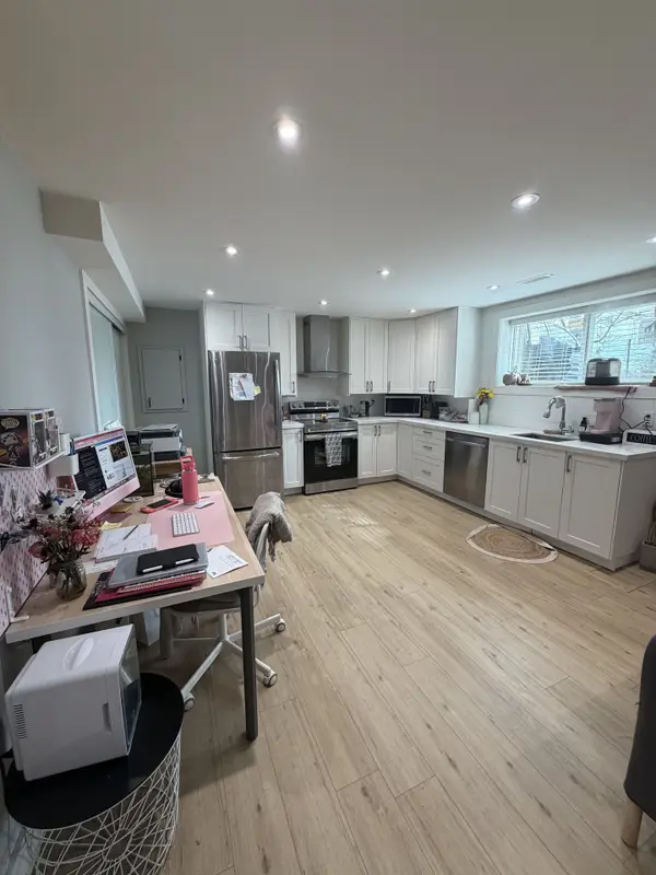 56 Olive CRES, Orillia, ON L3V 1G1