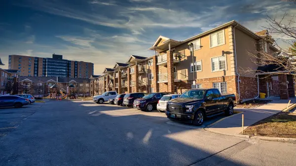 39 Coulter ST #25, Barrie, ON L4N 6L9