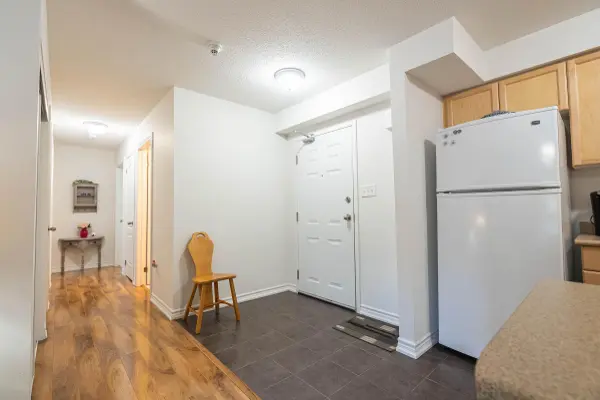 39 Coulter ST #25, Barrie, ON L4N 6L9